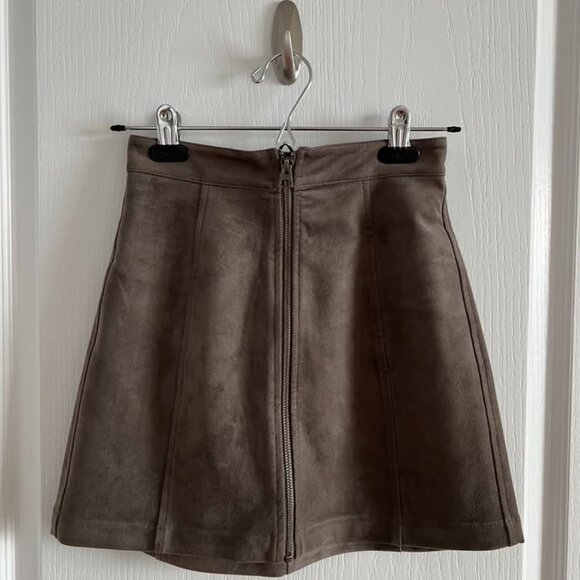 Wilfred Skirt Bundle - Picture 2 of 3